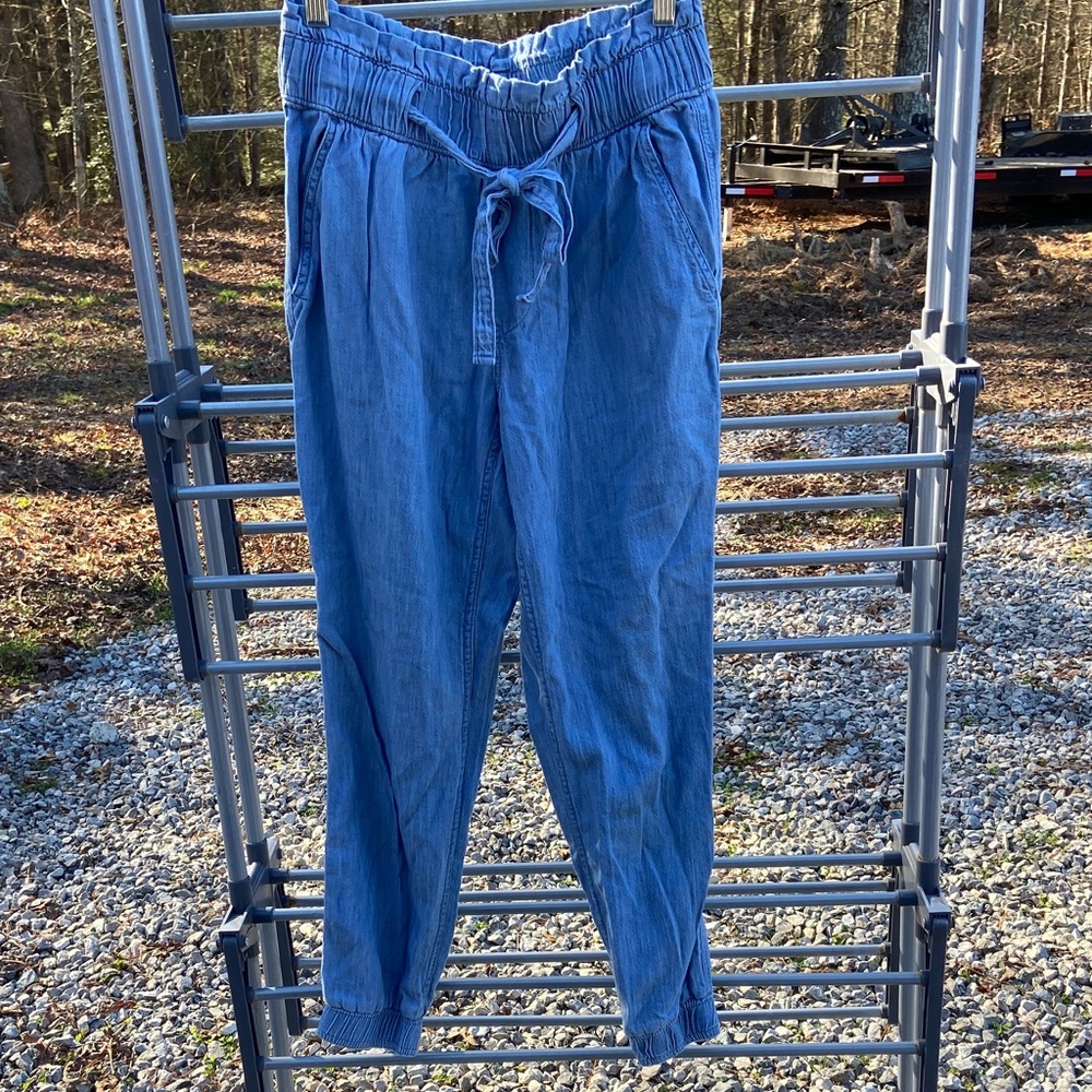 Hollister Blue Ankle Cropped Pants